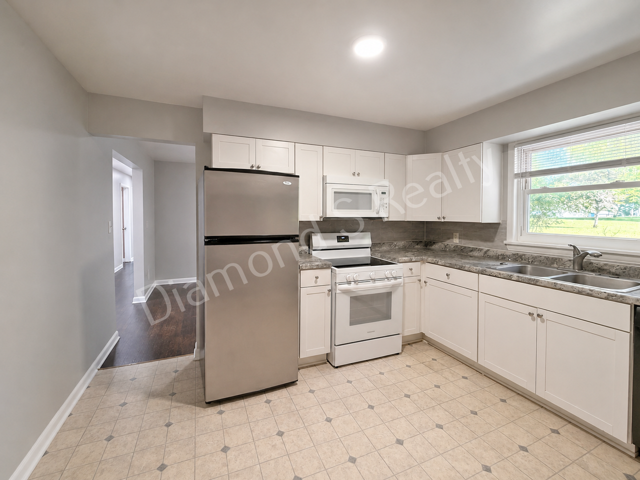 3209 E Gasconade St - Photo 7 of 25