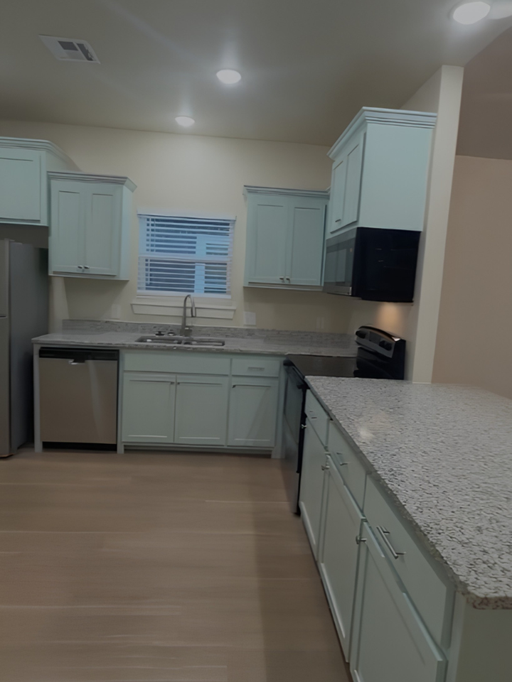 216 N 13th St - Photo 5 of 8
