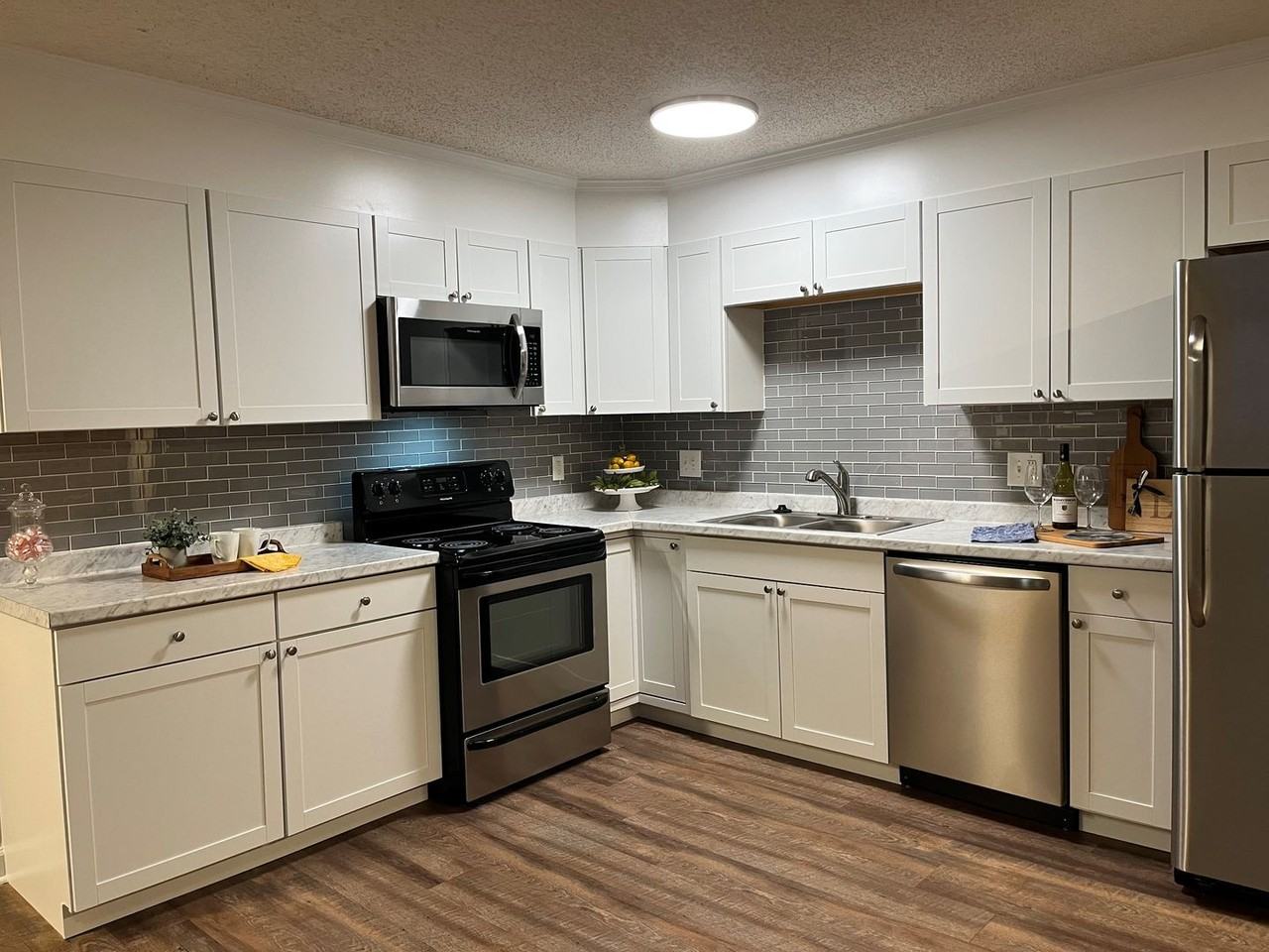 222 Ransom St #B - Photo 3 of 11