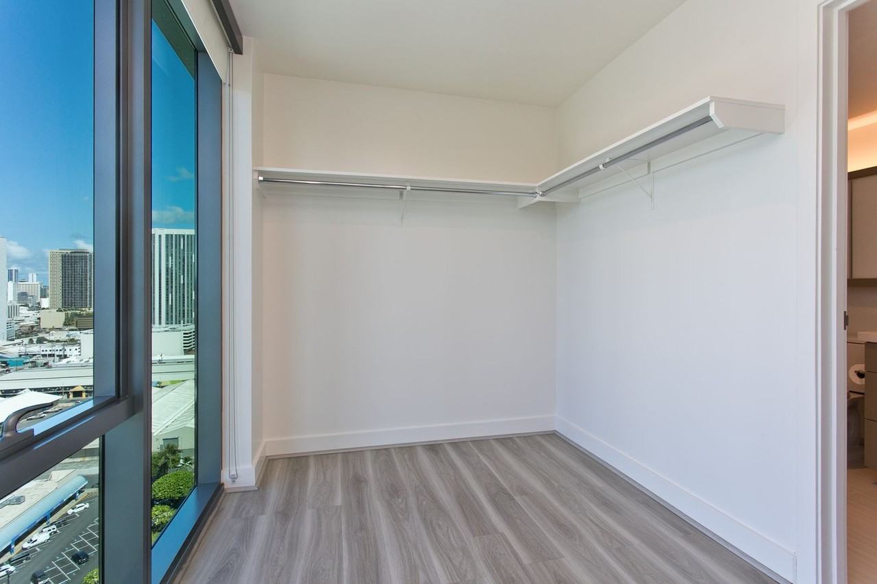 600 Ala Moana Blvd #2210 - Photo 3 of 20
