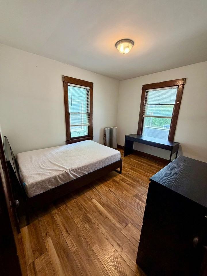36 Farr Ave - Photo 7 of 28