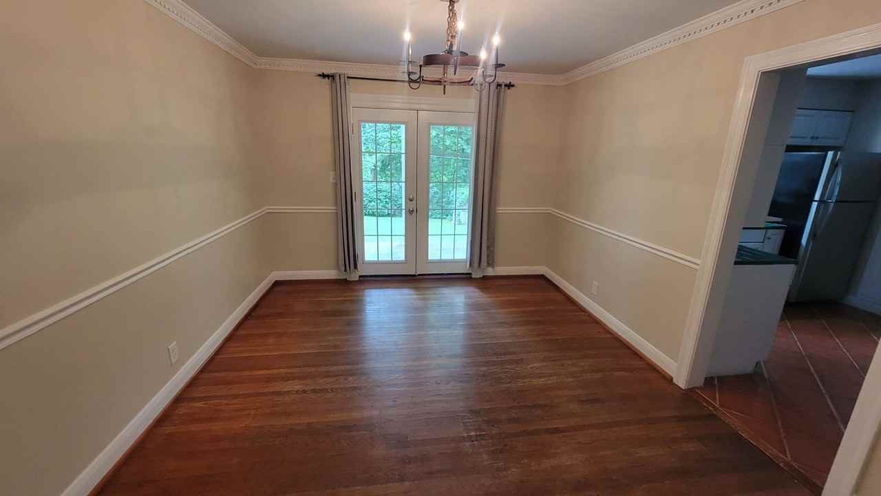 202 Fenley Ave - Photo 4 of 20