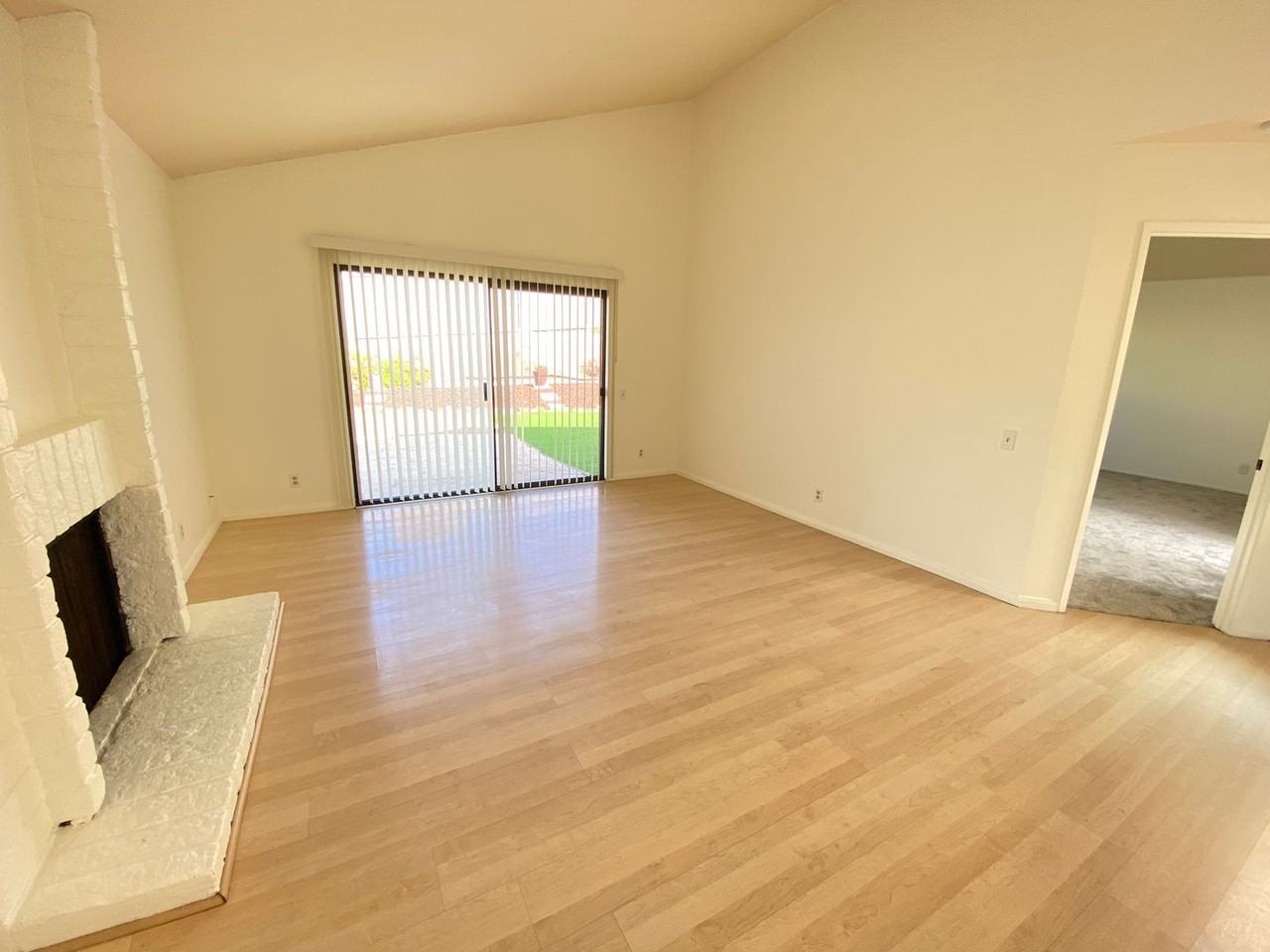7563 Agua Dulce Ct - Photo 4 of 23
