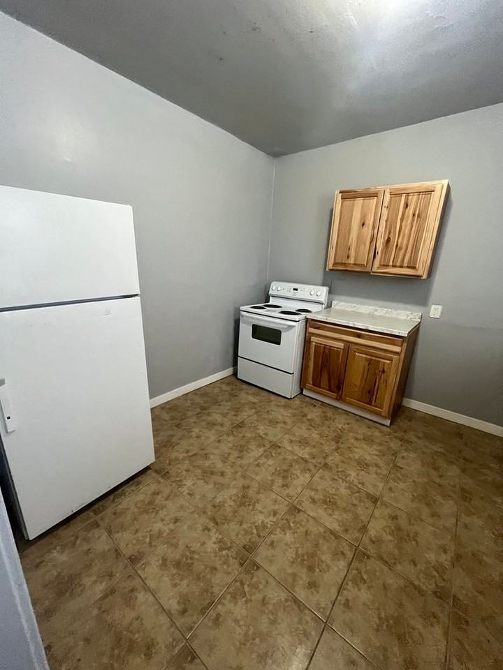 New York Apartments - Photo 2 of 14