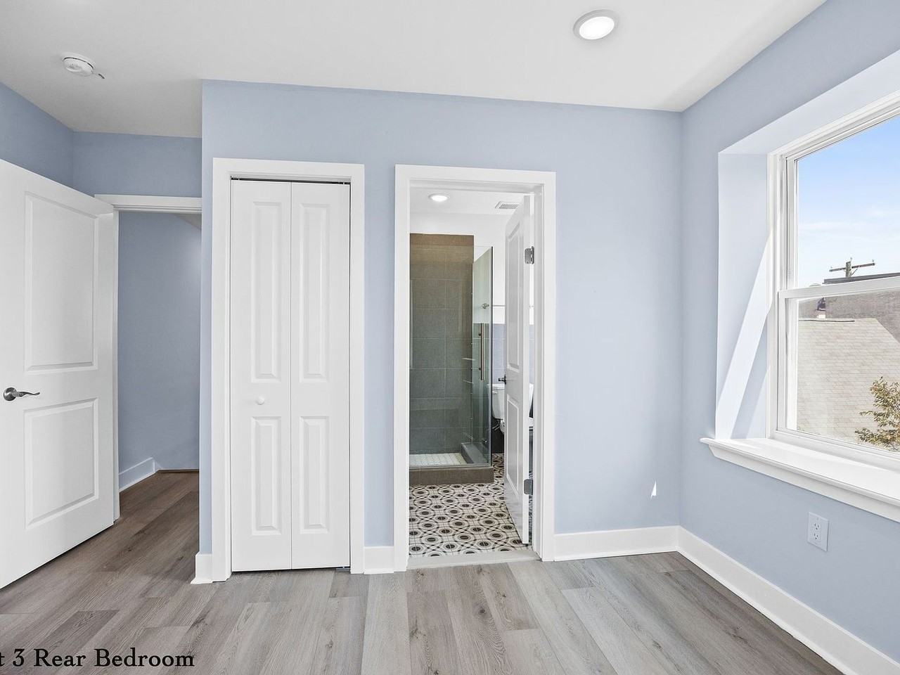 1716 W Oxford St - Photo 4 of 11
