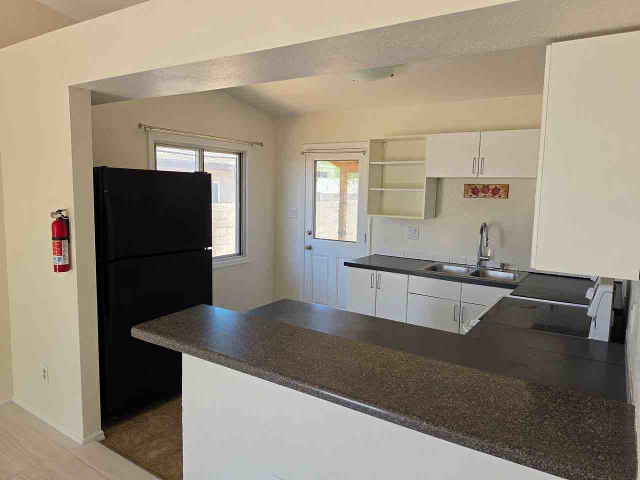 1243 N Oleander St - Photo 5 of 22