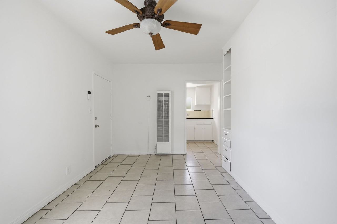 4914 Maine Ave - Photo 5 of 25