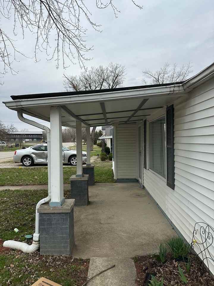 1604 S Oakdale Dr - Photo 3 of 23