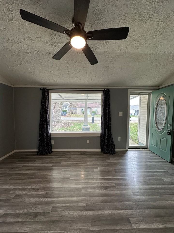 1604 S Oakdale Dr - Photo 7 of 23