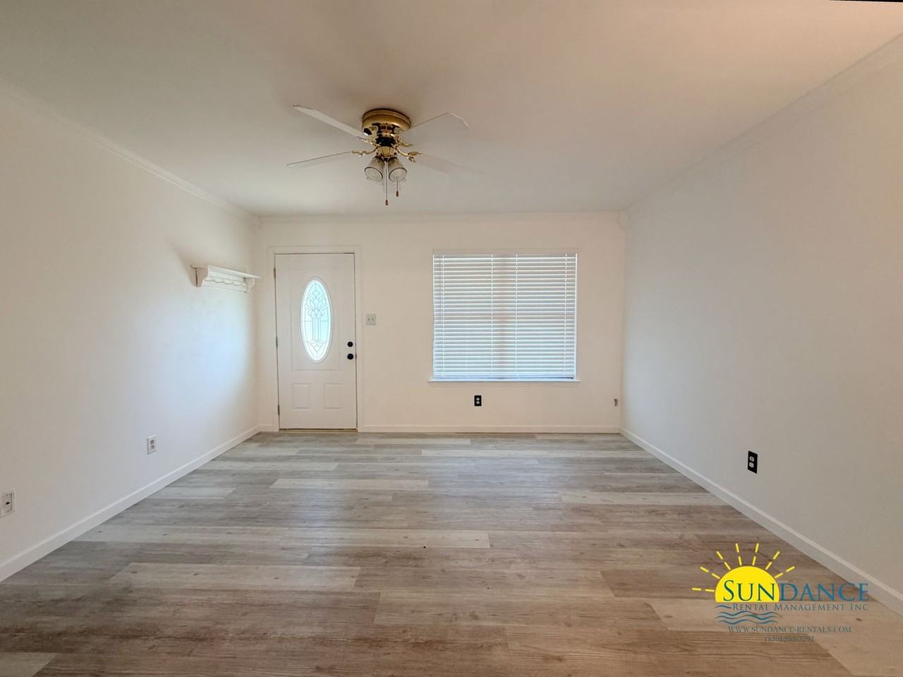 166 Marcia Dr - Photo 2 of 25