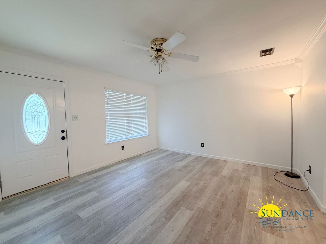 166 Marcia Dr - Photo 3 of 25