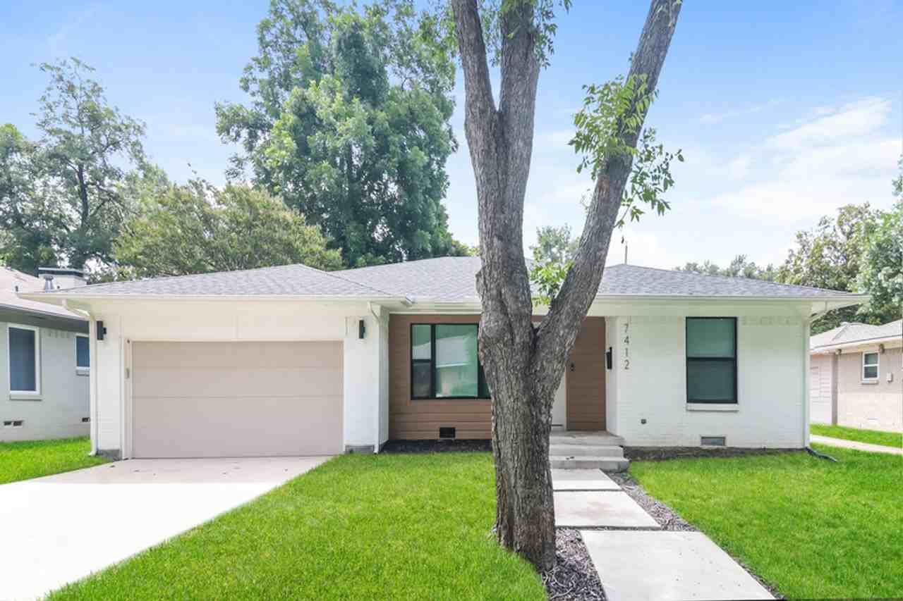 7412 Fenton Dr - Photo 2 of 20