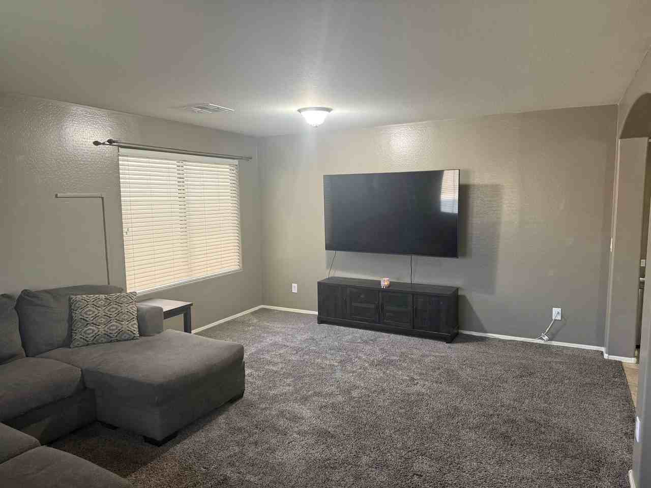 5943 S 248th Dr - Photo 4 of 36