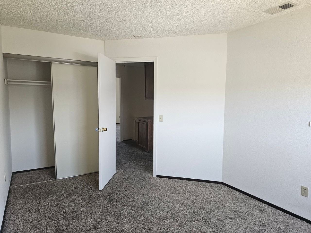 2324 Bellam Ct - Photo 5 of 8