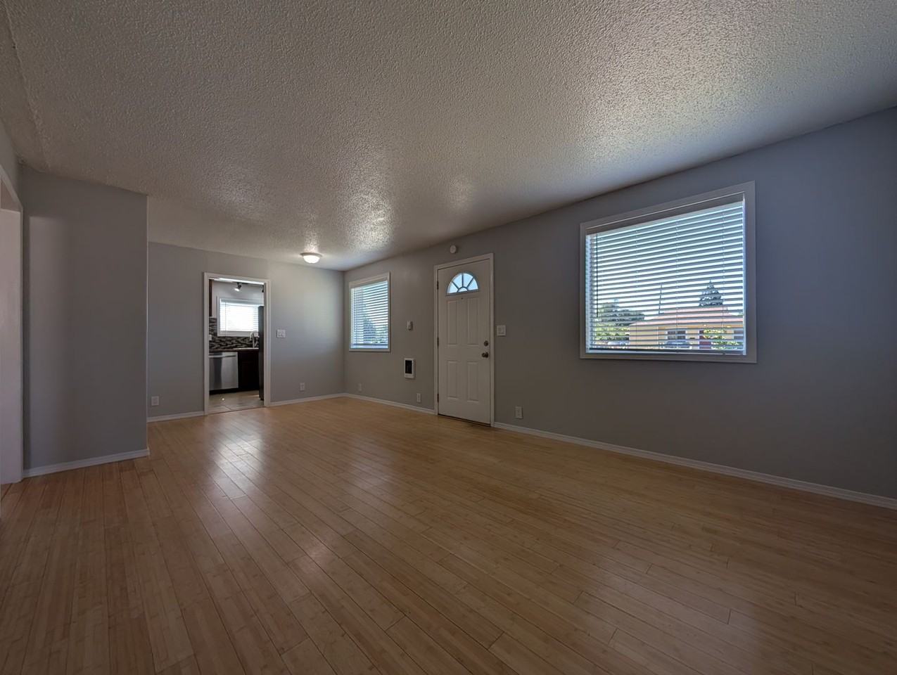 1814 F St - Photo 7 of 26