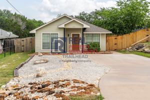 featured image of 703 Bryan St