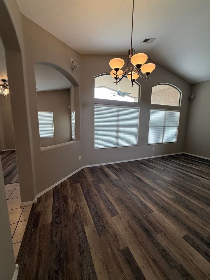 2526 Tuscan Hills Ln - Photo 7 of 38