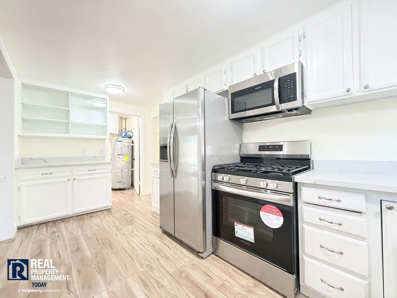 2807 61st Ave Ne - Photo 6 of 34