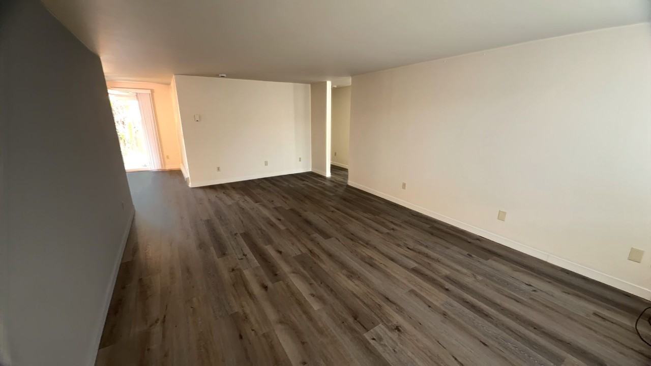 160 Tanglewood Dr - Photo 4 of 9