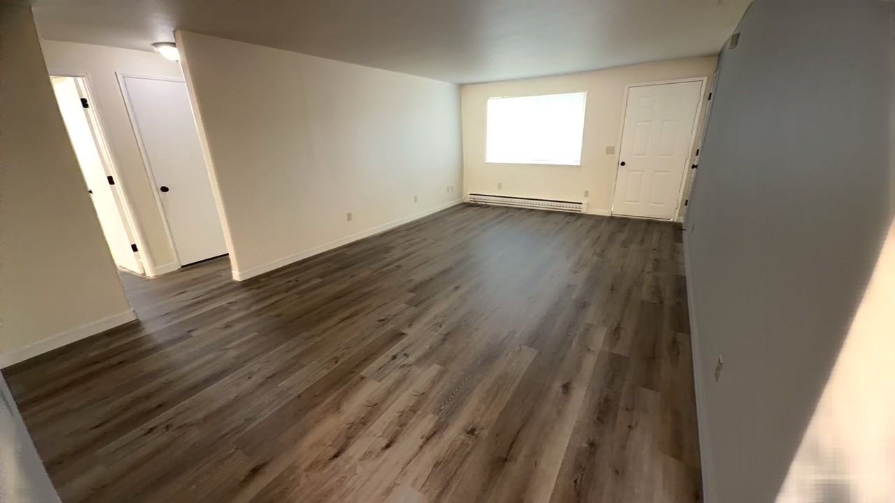 160 Tanglewood Dr - Photo 7 of 9