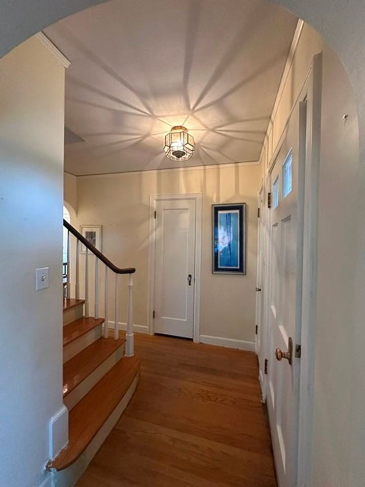 1527 Pacific Ter - Photo 6 of 22