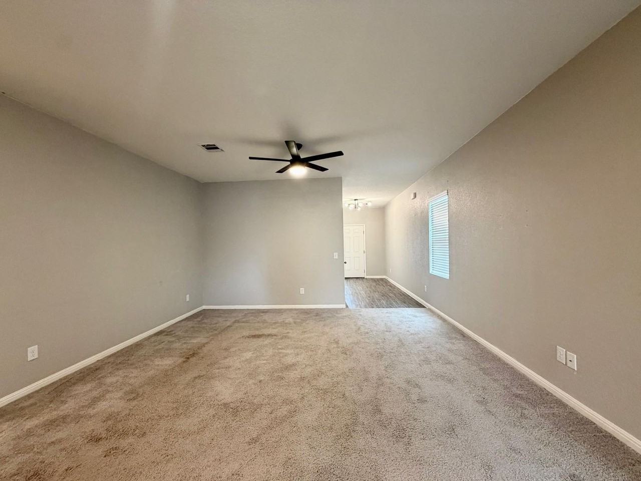 19505 Cloudy Bay Dr - Photo 4 of 19
