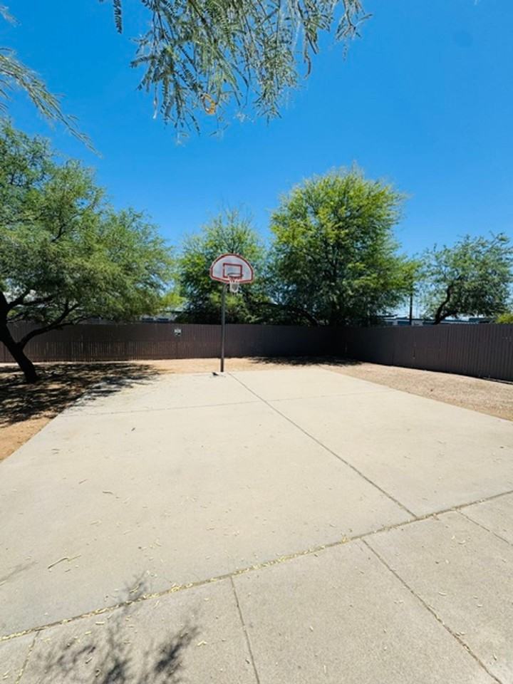 Los Altos - Photo 2 of 7