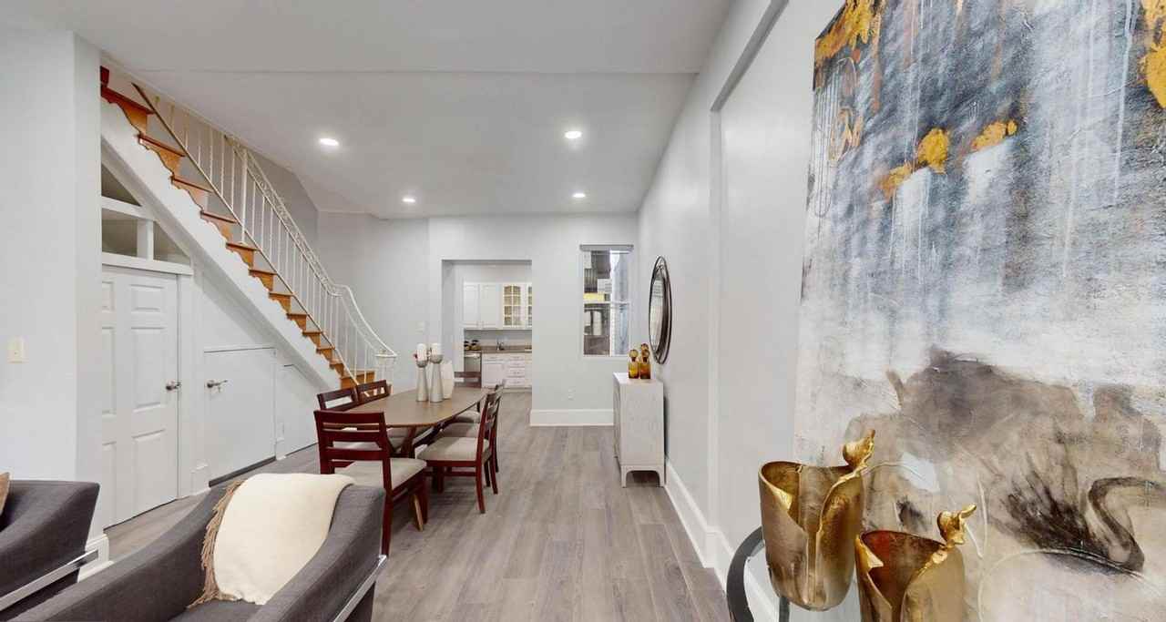 1228 Fairmont St Nw - Photo 5 of 37