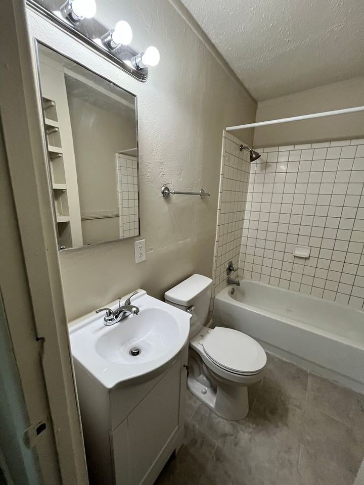 2921 N. Geronimo Avenue - Photo 5 of 23