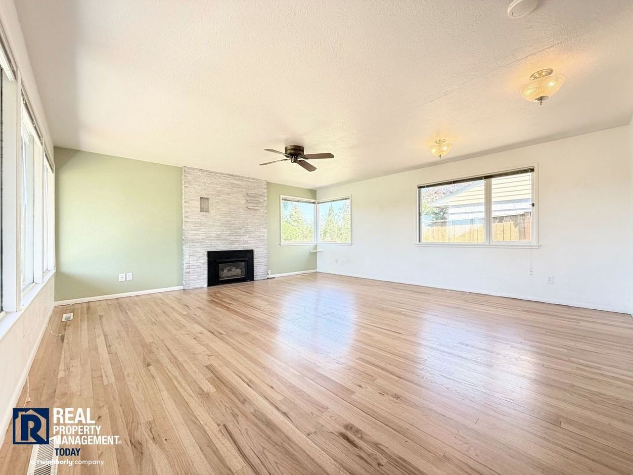 2301 N Winnifred St - Photo 2 of 28