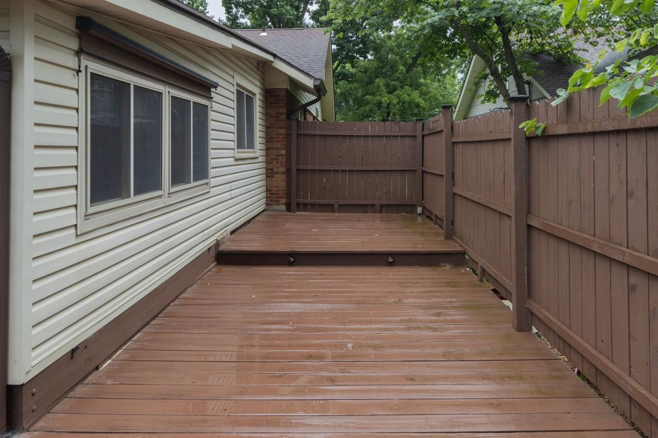 203 Edgewood Ave - Photo 5 of 36