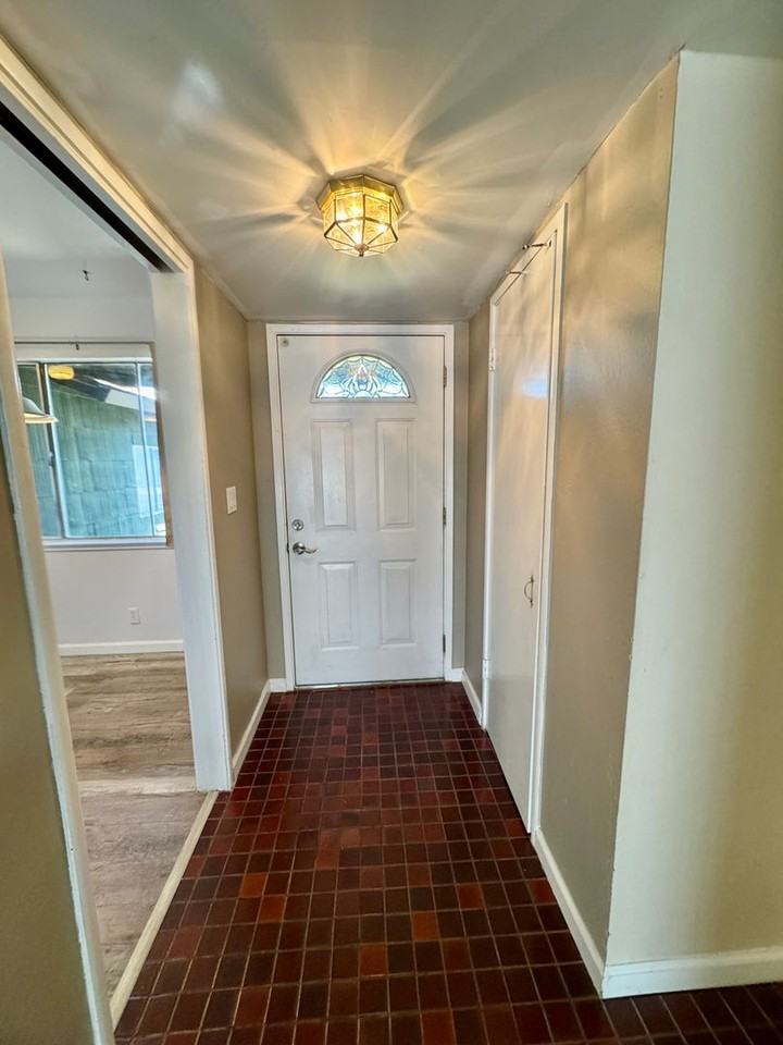 2614 Aramon Dr - Photo 4 of 50