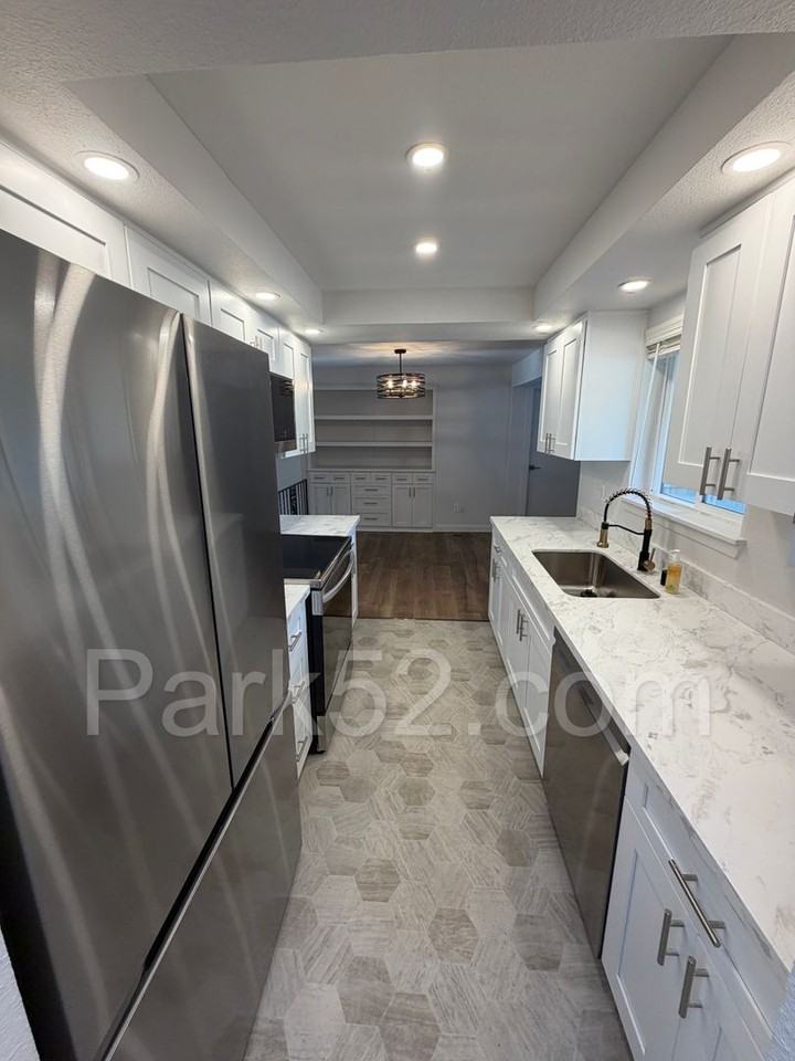 7716 19th Street Ct W - Photo 3 of 15