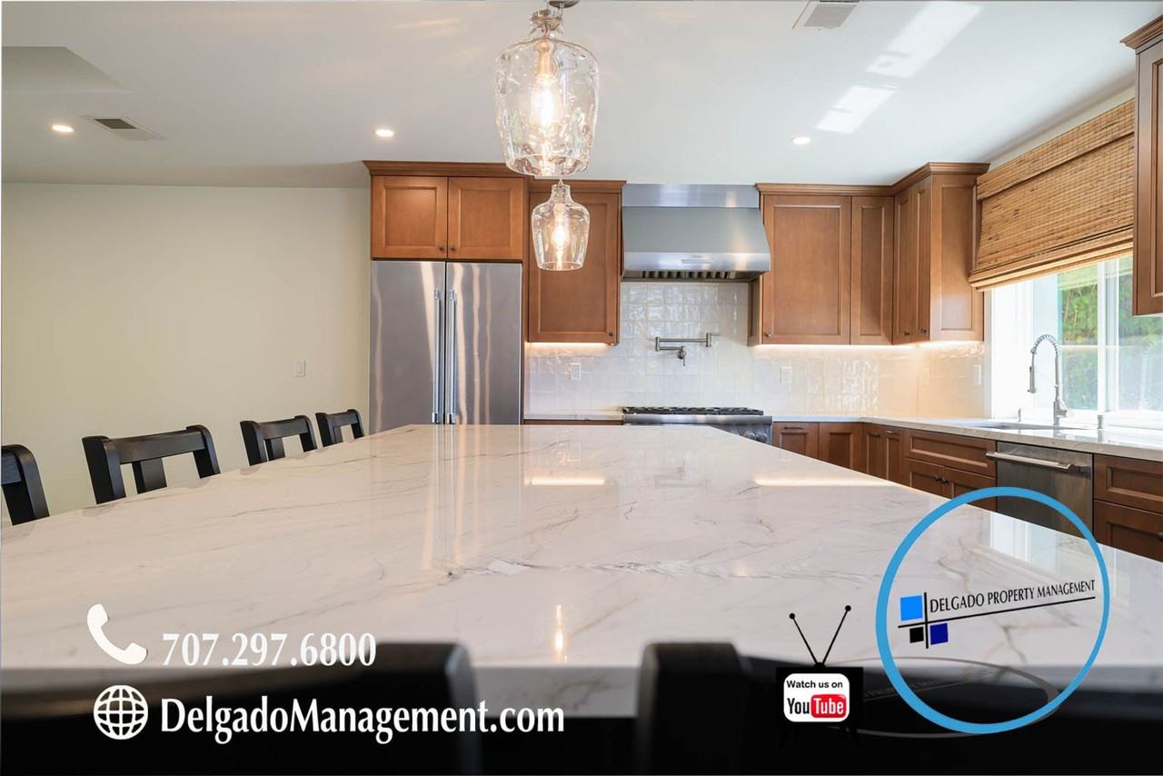 2208 Havenhill Dr - Photo 4 of 36