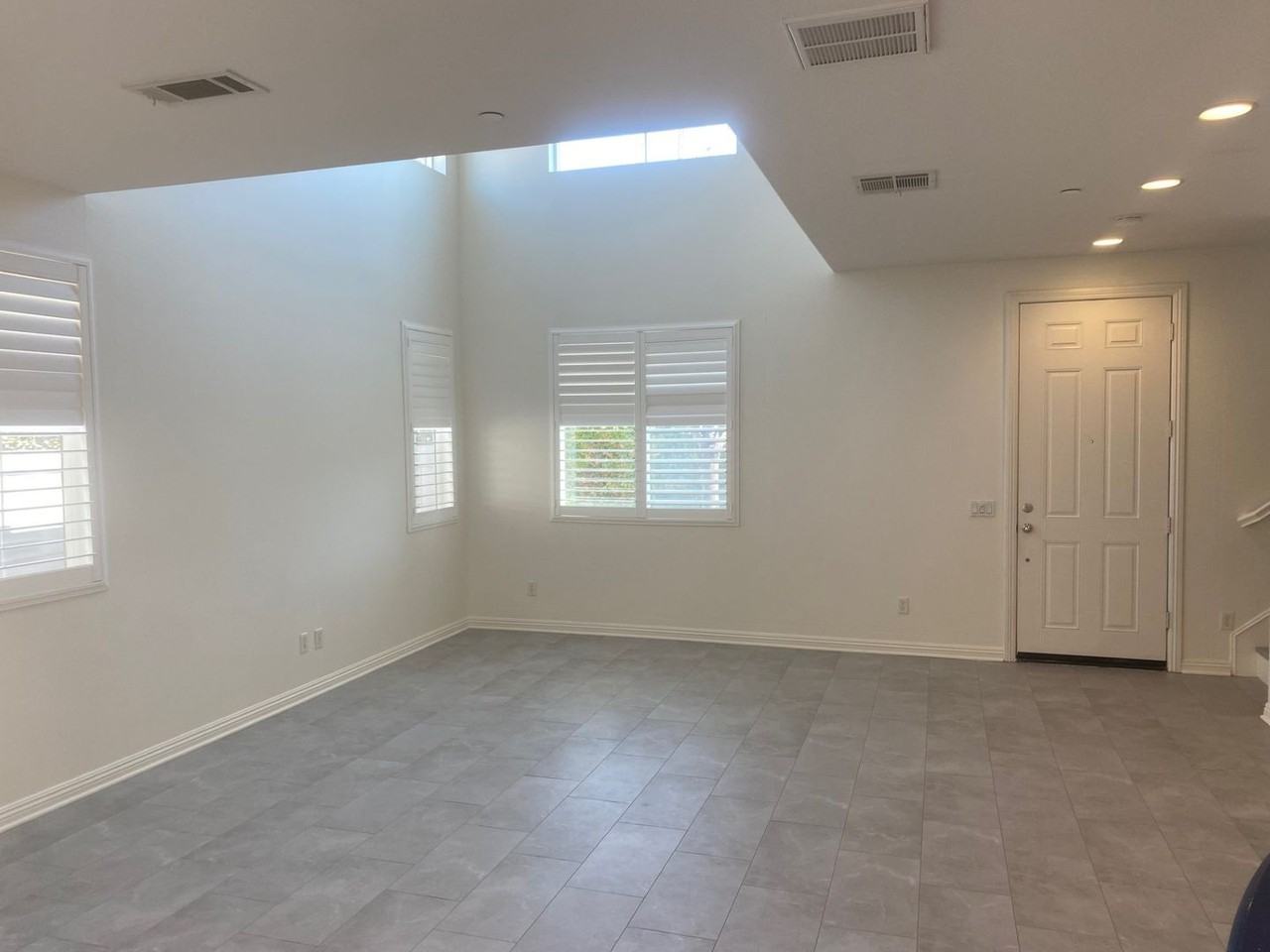 3630 Dunkirk Dr - Photo 4 of 9