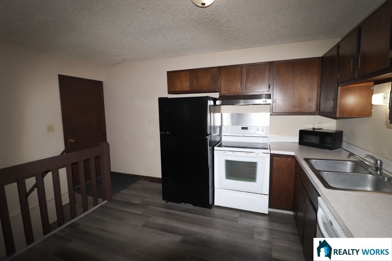 3920 Sweetbriar Ln - Photo 6 of 11