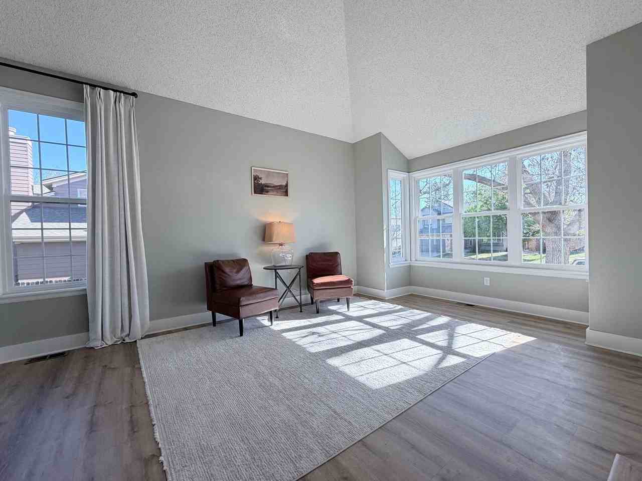 5381 S Dunkirk Way - Photo 3 of 30