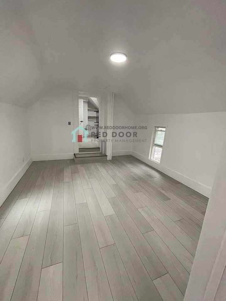 1711 6th Ave N - Photo 7 of 19