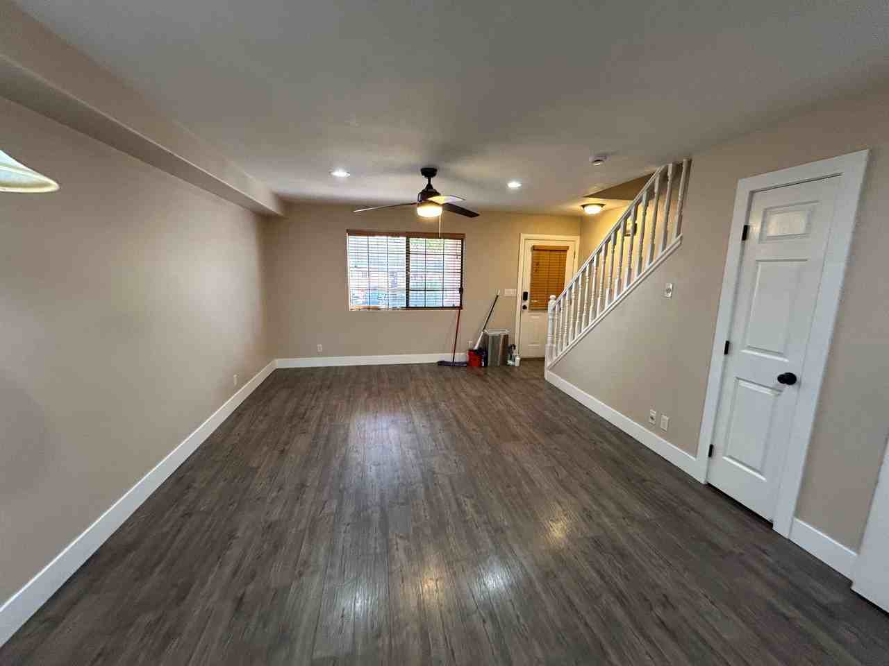 1045 N 1725 W - Photo 7 of 28