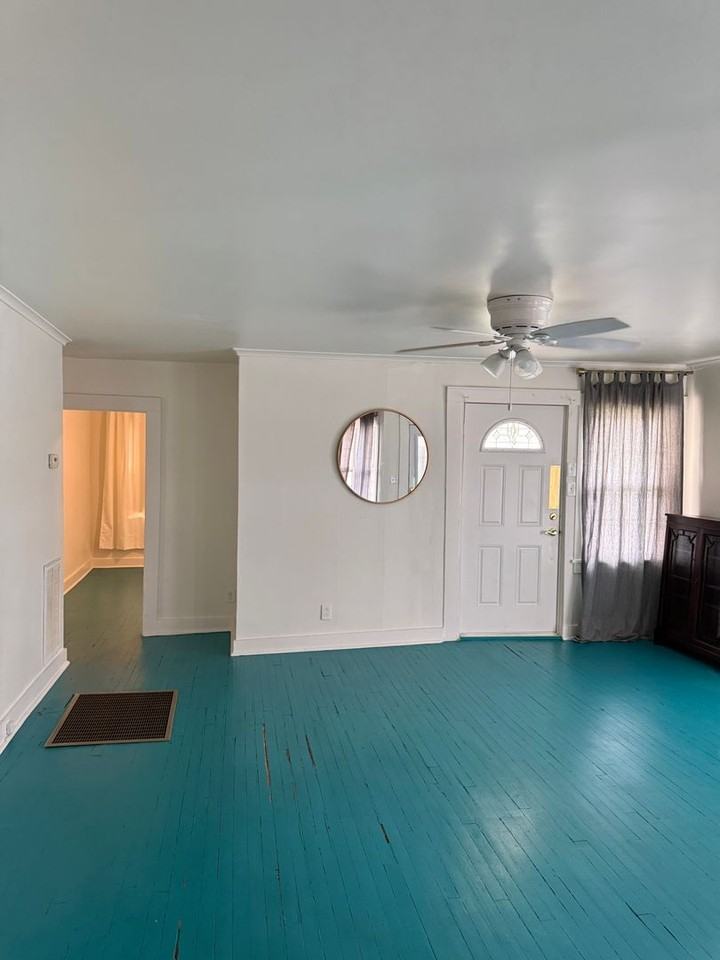 1357 S Florence Ave - Photo 4 of 16