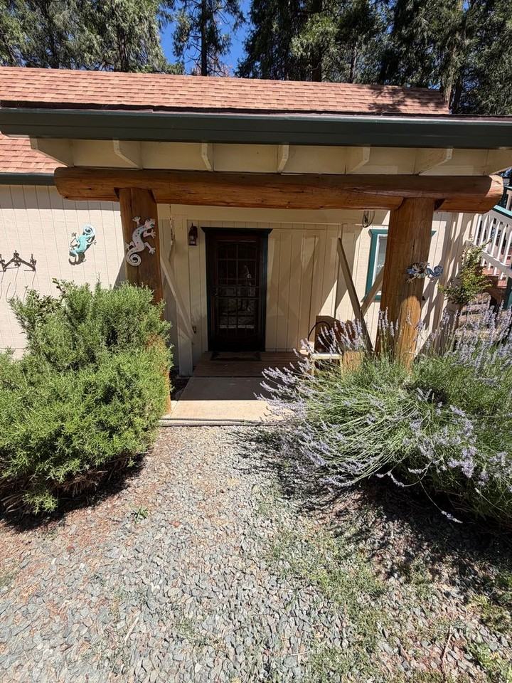 25575 Buckhorn Ridge Rd
