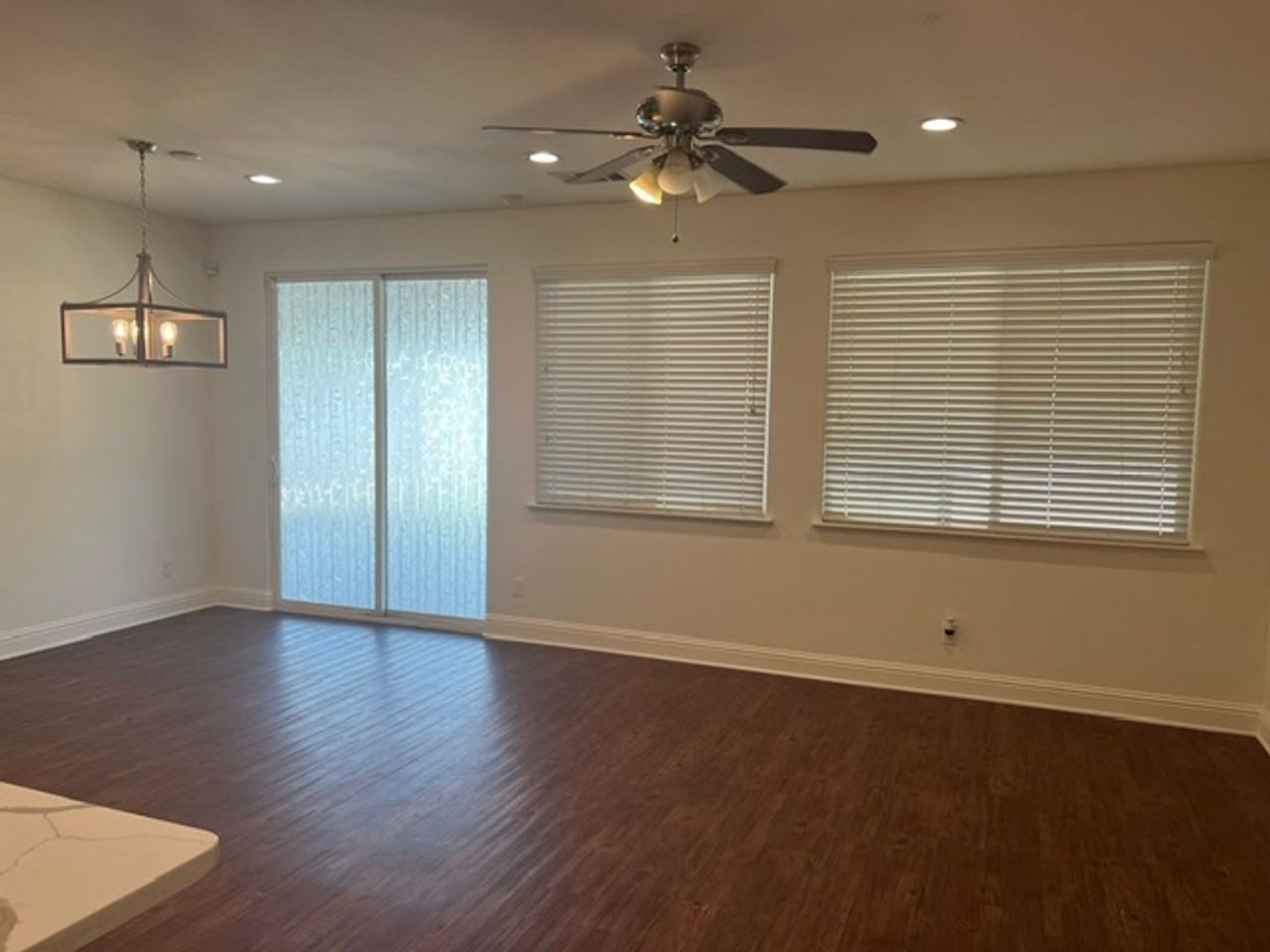 947 Timothy Ave - Photo 3 of 16