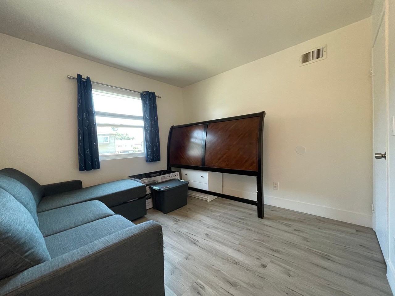 1280 Denver Ln #E - Photo 3 of 18