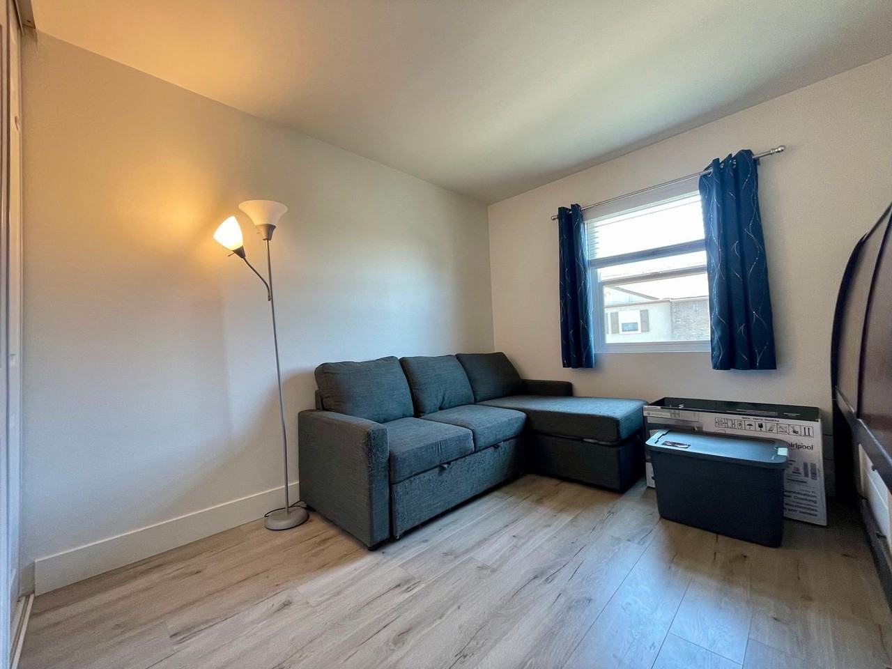 1280 Denver Ln #E - Photo 5 of 18