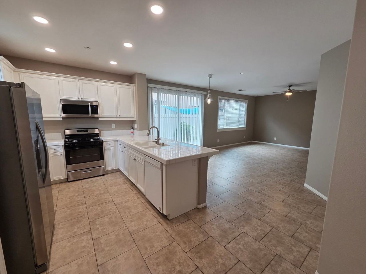 3603 Dunkirk Dr - Photo 4 of 22