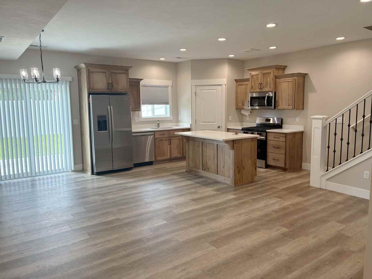 361 N Fanning Ave - Photo 2 of 19