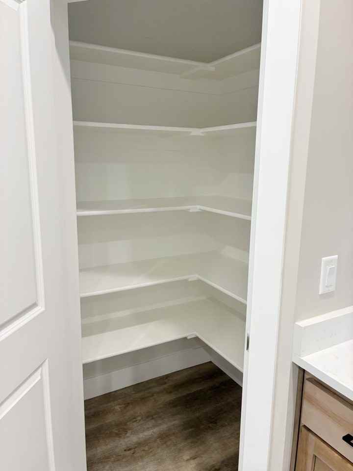 361 N Fanning Ave - Photo 6 of 19