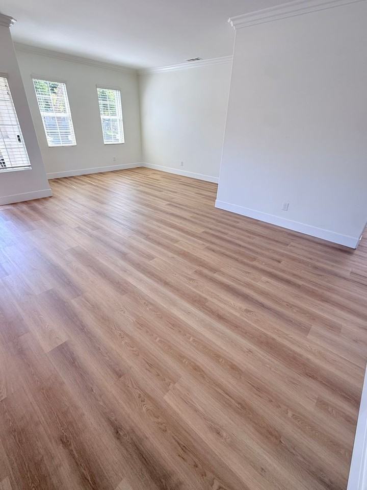 13403 Hawthorn Ave - Photo 6 of 28