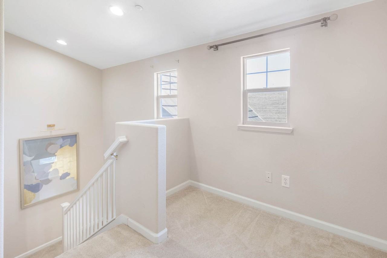 2902 Haddington Ct - Photo 4 of 50