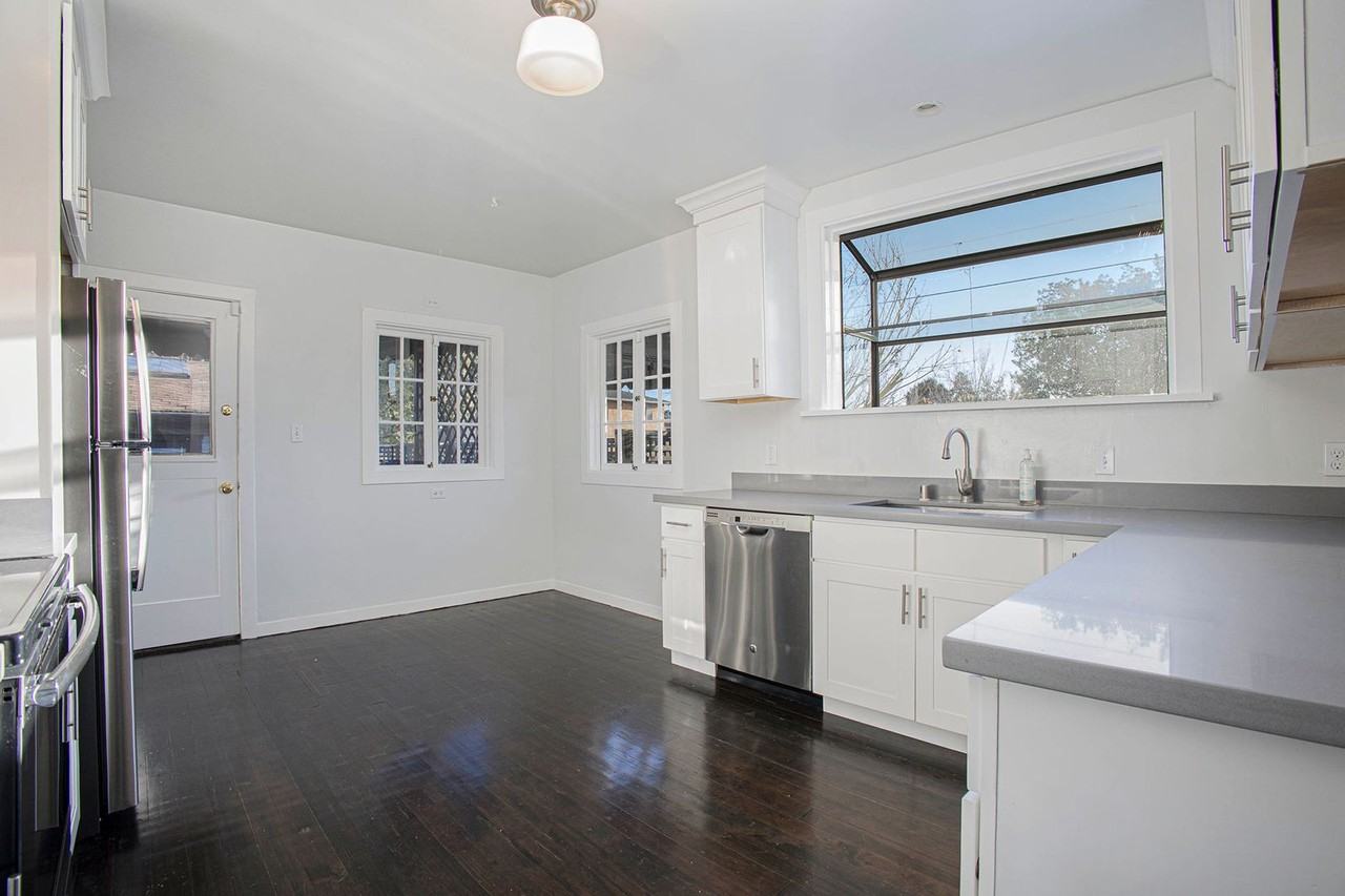 1118 High St - Photo 3 of 25